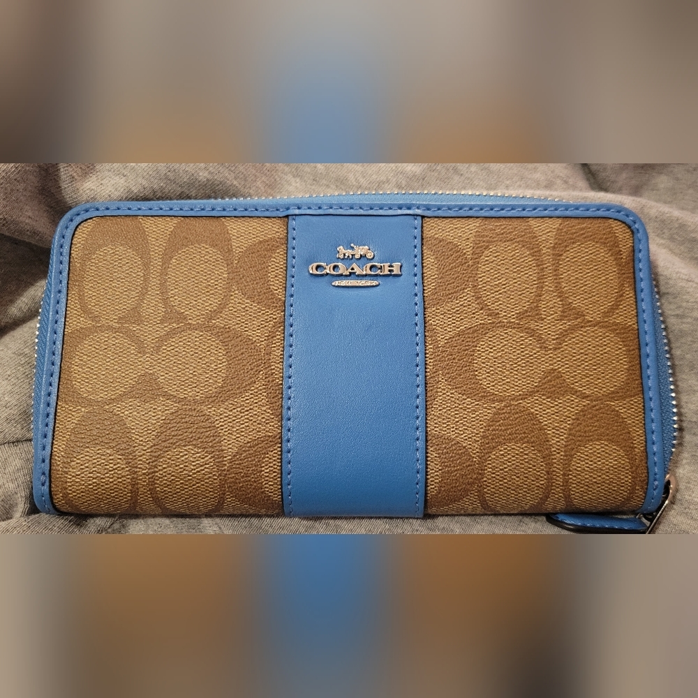 Coach Signature PVC leather accordion zip wallet